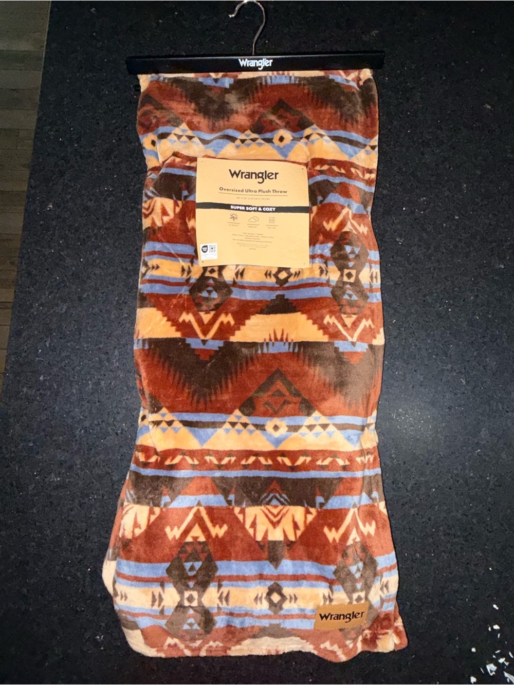 NEW WRANGLER OVERSIZED ULTRA PLUSH THROW 60x70” AZTEC SOUTHWEST THEME BEAUTIFUL